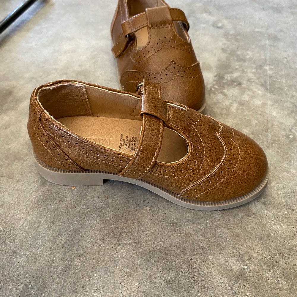 Shoes - Picture 3 of 6